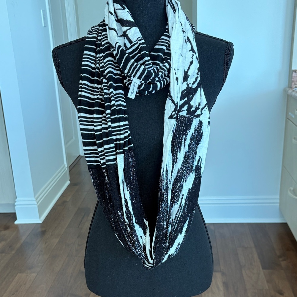 Calvin Klein Monochrome Abstract Scarf